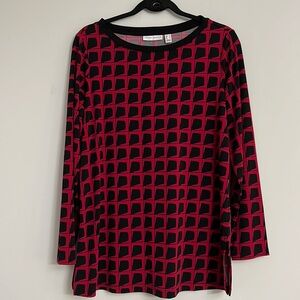 Susan Graver blouse. Size M.